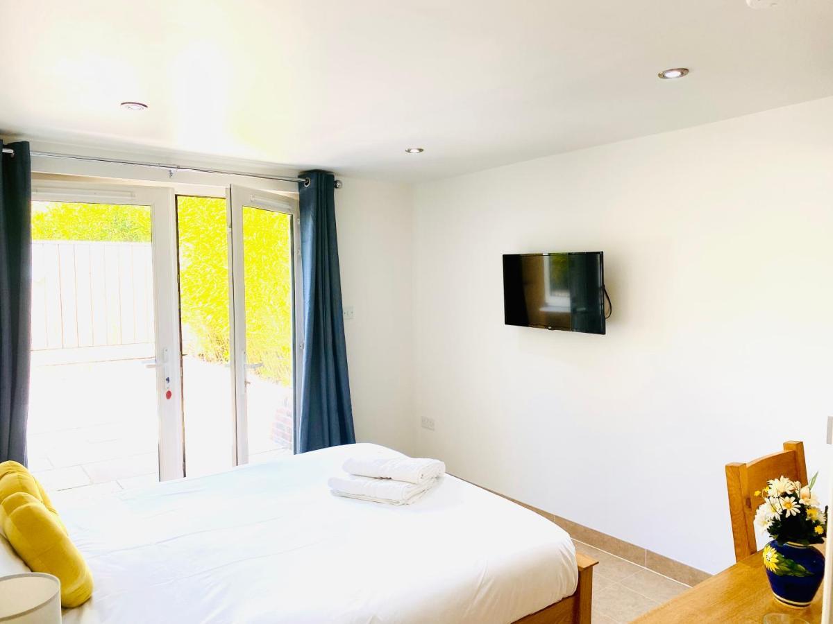 Amber Lodge Hickstead-C Haywards Heath Exterior photo